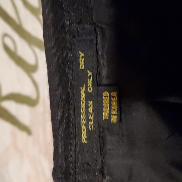 COPY - OSMUN'S 2 piece suit W/ matching red tie. - Picture 10 of 11